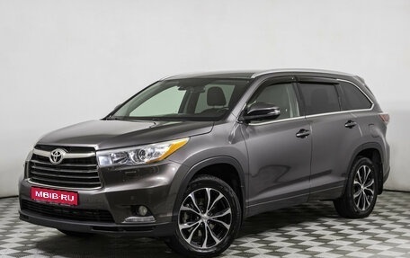 Toyota Highlander III, 2015 год, 2 799 000 рублей, 1 фотография