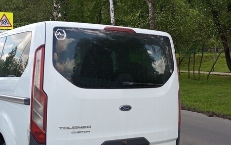 Ford Tourneo Custom I рестайлинг, 2013 год, 1 700 000 рублей, 5 фотография