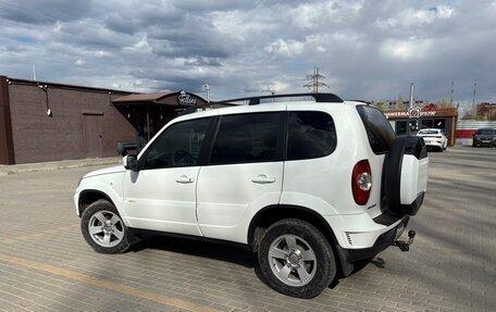Chevrolet Niva I рестайлинг, 2016 год, 620 000 рублей, 4 фотография