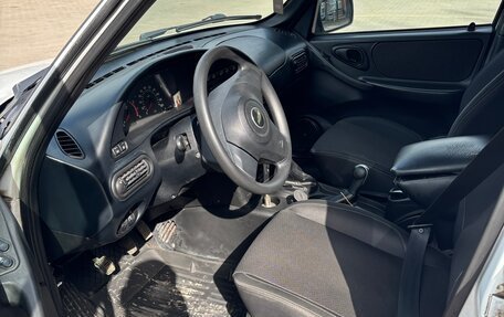 Chevrolet Niva I рестайлинг, 2016 год, 620 000 рублей, 5 фотография