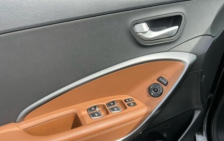 Hyundai Santa Fe III рестайлинг, 2017 год, 2 400 000 рублей, 15 фотография
