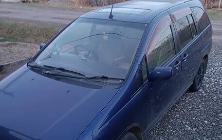 Nissan Liberty, 2001 год, 555 000 рублей, 1 фотография