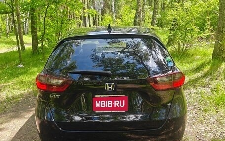Honda Fit, 2020 год, 1 460 000 рублей, 2 фотография