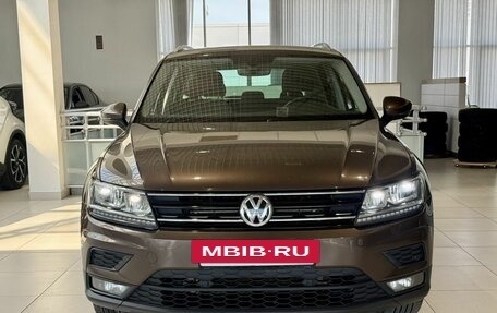 Volkswagen Tiguan II, 2018 год, 2 399 000 рублей, 3 фотография