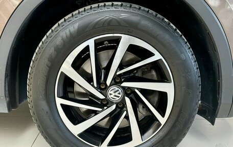 Volkswagen Tiguan II, 2018 год, 2 399 000 рублей, 6 фотография