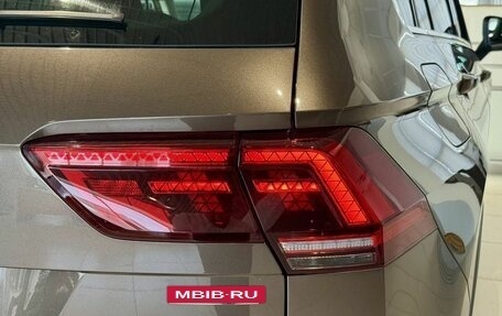 Volkswagen Tiguan II, 2018 год, 2 399 000 рублей, 11 фотография