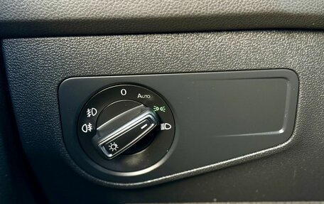 Volkswagen Tiguan II, 2018 год, 2 399 000 рублей, 28 фотография