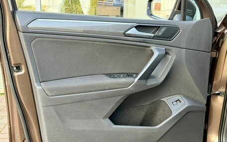 Volkswagen Tiguan II, 2018 год, 2 399 000 рублей, 26 фотография