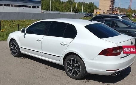 Skoda Superb III рестайлинг, 2013 год, 1 150 000 рублей, 2 фотография