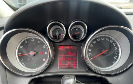 Opel Astra J, 2013 год, 750 000 рублей, 10 фотография