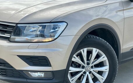 Volkswagen Tiguan II, 2018 год, 2 220 000 рублей, 2 фотография