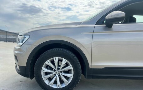 Volkswagen Tiguan II, 2018 год, 2 220 000 рублей, 3 фотография