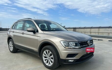 Volkswagen Tiguan II, 2018 год, 2 220 000 рублей, 10 фотография