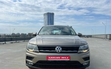 Volkswagen Tiguan II, 2018 год, 2 220 000 рублей, 11 фотография