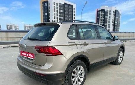 Volkswagen Tiguan II, 2018 год, 2 220 000 рублей, 8 фотография