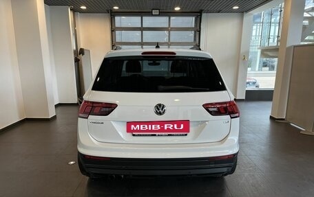 Volkswagen Tiguan II, 2017 год, 1 850 000 рублей, 4 фотография