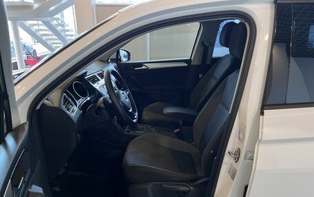 Volkswagen Tiguan II, 2017 год, 1 850 000 рублей, 16 фотография