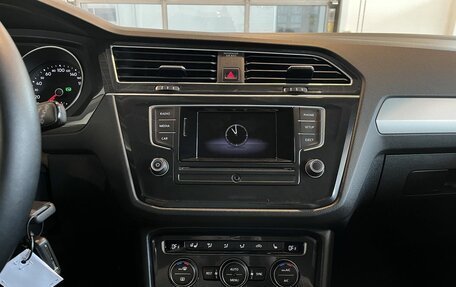 Volkswagen Tiguan II, 2017 год, 1 850 000 рублей, 13 фотография