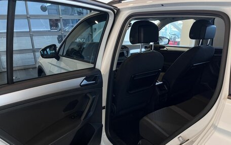 Volkswagen Tiguan II, 2017 год, 1 850 000 рублей, 24 фотография