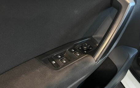 Volkswagen Tiguan II, 2017 год, 1 850 000 рублей, 22 фотография