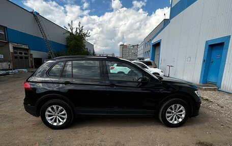 Volkswagen Tiguan II, 2019 год, 2 600 000 рублей, 6 фотография