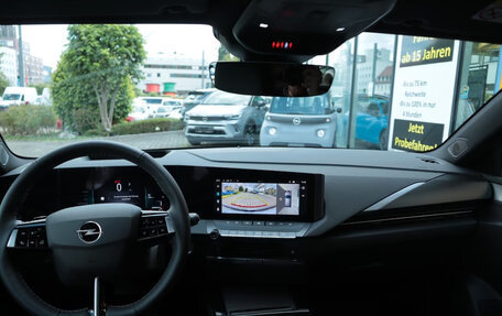 Opel Astra, 2025 год, 3 607 054 рублей, 6 фотография