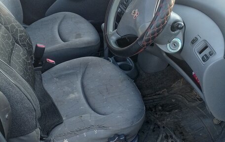 Toyota Vitz, 1999 год, 190 000 рублей, 4 фотография