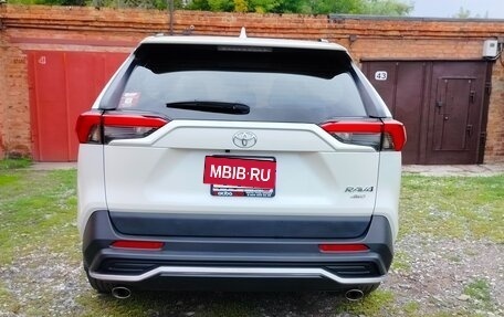 Toyota RAV4, 2019 год, 3 699 000 рублей, 8 фотография