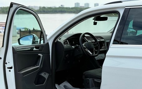 Volkswagen Tiguan II, 2021 год, 3 850 000 рублей, 3 фотография