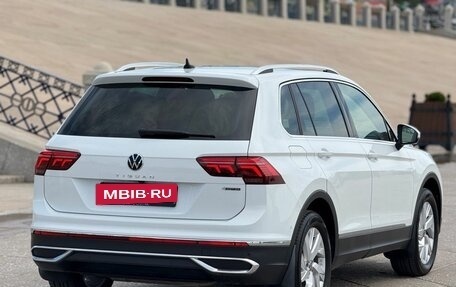 Volkswagen Tiguan II, 2021 год, 3 850 000 рублей, 15 фотография