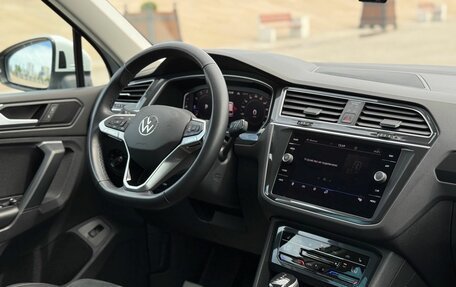 Volkswagen Tiguan II, 2021 год, 3 850 000 рублей, 34 фотография