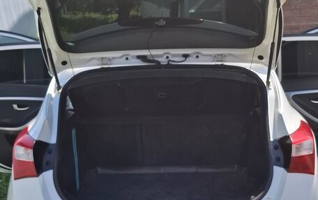 Hyundai i30 II рестайлинг, 2013 год, 850 000 рублей, 8 фотография