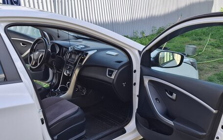 Hyundai i30 II рестайлинг, 2013 год, 850 000 рублей, 12 фотография