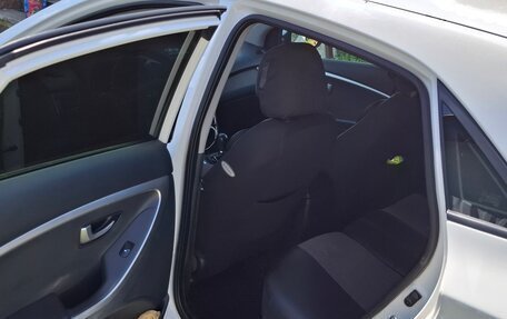 Hyundai i30 II рестайлинг, 2013 год, 850 000 рублей, 13 фотография