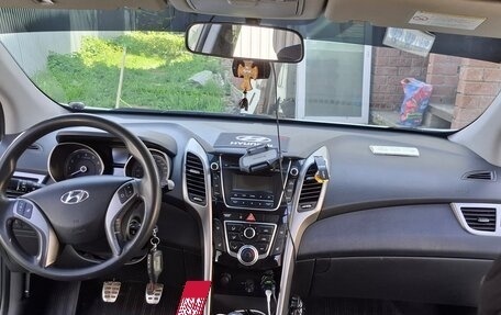 Hyundai i30 II рестайлинг, 2013 год, 850 000 рублей, 14 фотография