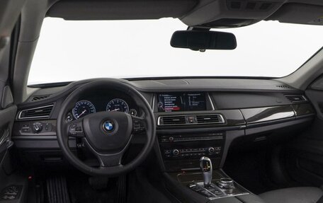 BMW 7 серия, 2014 год, 2 240 000 рублей, 5 фотография