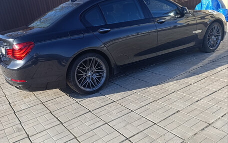 BMW 7 серия, 2014 год, 2 240 000 рублей, 4 фотография