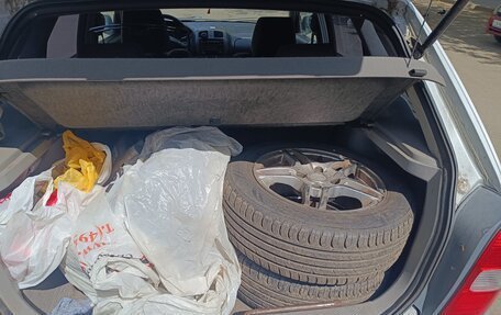 Mazda 323, 2001 год, 150 000 рублей, 9 фотография