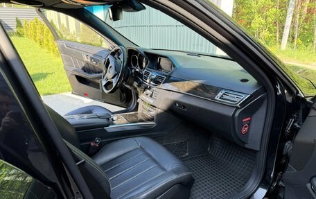 Mercedes-Benz E-Класс, 2013 год, 1 950 000 рублей, 14 фотография