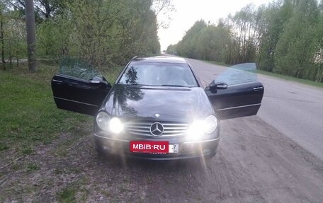 Mercedes-Benz CLK-Класс, 2004 год, 700 000 рублей, 4 фотография