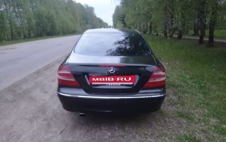 Mercedes-Benz CLK-Класс, 2004 год, 700 000 рублей, 8 фотография
