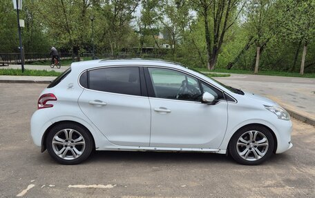 Peugeot 208 II, 2013 год, 550 000 рублей, 6 фотография