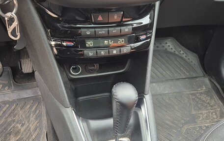 Peugeot 208 II, 2013 год, 550 000 рублей, 26 фотография