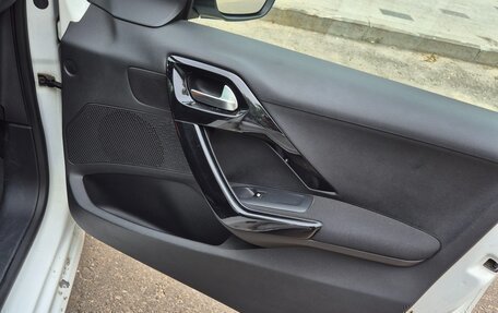 Peugeot 208 II, 2013 год, 550 000 рублей, 28 фотография