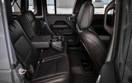 Jeep Wrangler, 2025 год, 17 750 000 рублей, 23 фотография