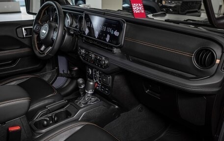 Jeep Wrangler, 2025 год, 17 750 000 рублей, 26 фотография