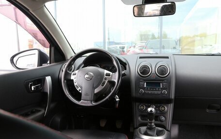 Nissan Qashqai, 2010 год, 940 000 рублей, 9 фотография