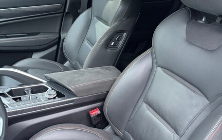 Geely Tugella FY11, 2022 год, 1 650 000 рублей, 11 фотография