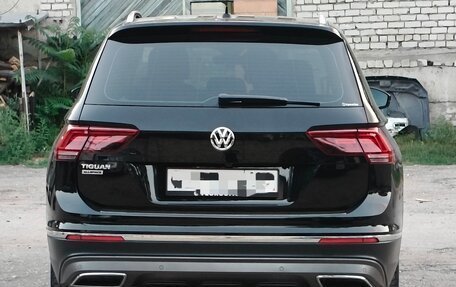Volkswagen Tiguan II, 2020 год, 3 000 000 рублей, 6 фотография