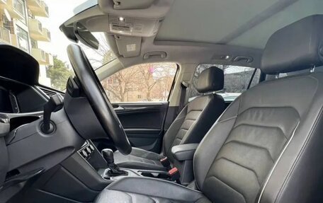 Volkswagen Tiguan II, 2020 год, 3 000 000 рублей, 17 фотография